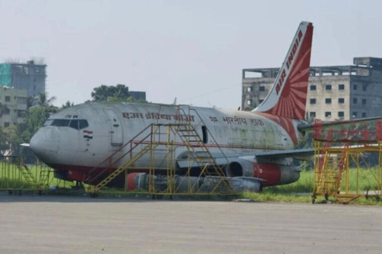 Air India missing Boeing 737 abandoned at Kolkata Airport tarmac